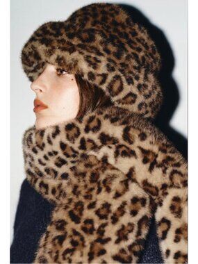 Zara Leopard Print Faux Fur Bucket Hat Womens Medium Old Money Mob Wife Winter